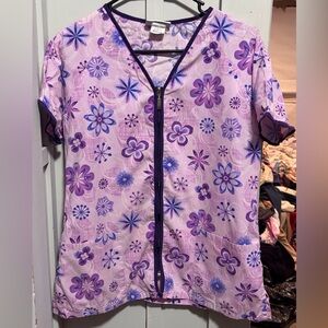 Womens best scrub top size m